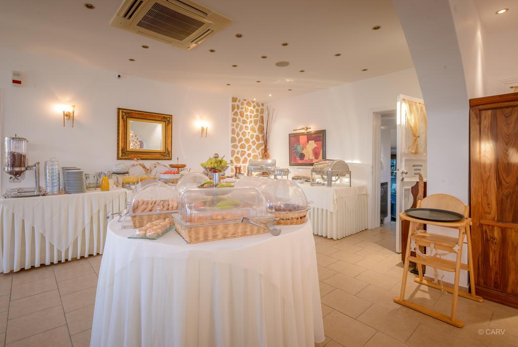 Chora Resort Hotel & Spa Folegandros Town Exterior photo