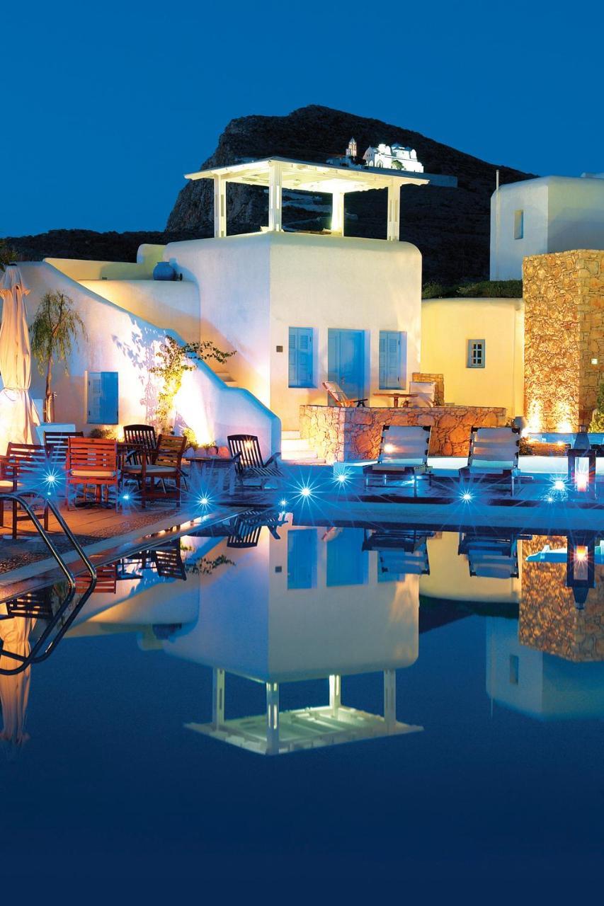 Chora Resort Hotel & Spa Folegandros Town Exterior photo